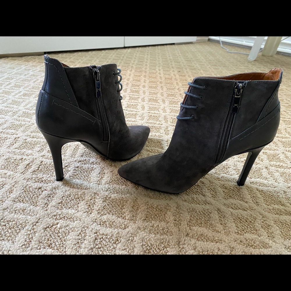 New Halston booties